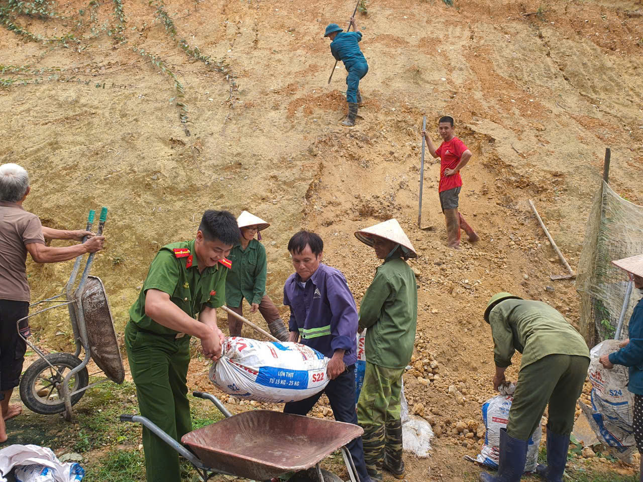 Tin nổi bật